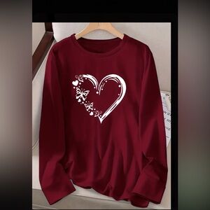 Versatile Loose Long Sleeve Heart Print Crew Neck T-shirt for valentine